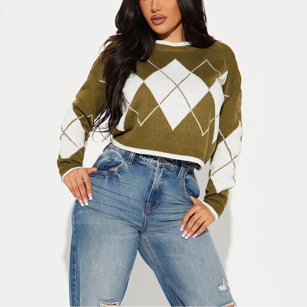 olive argyle daily news sweater